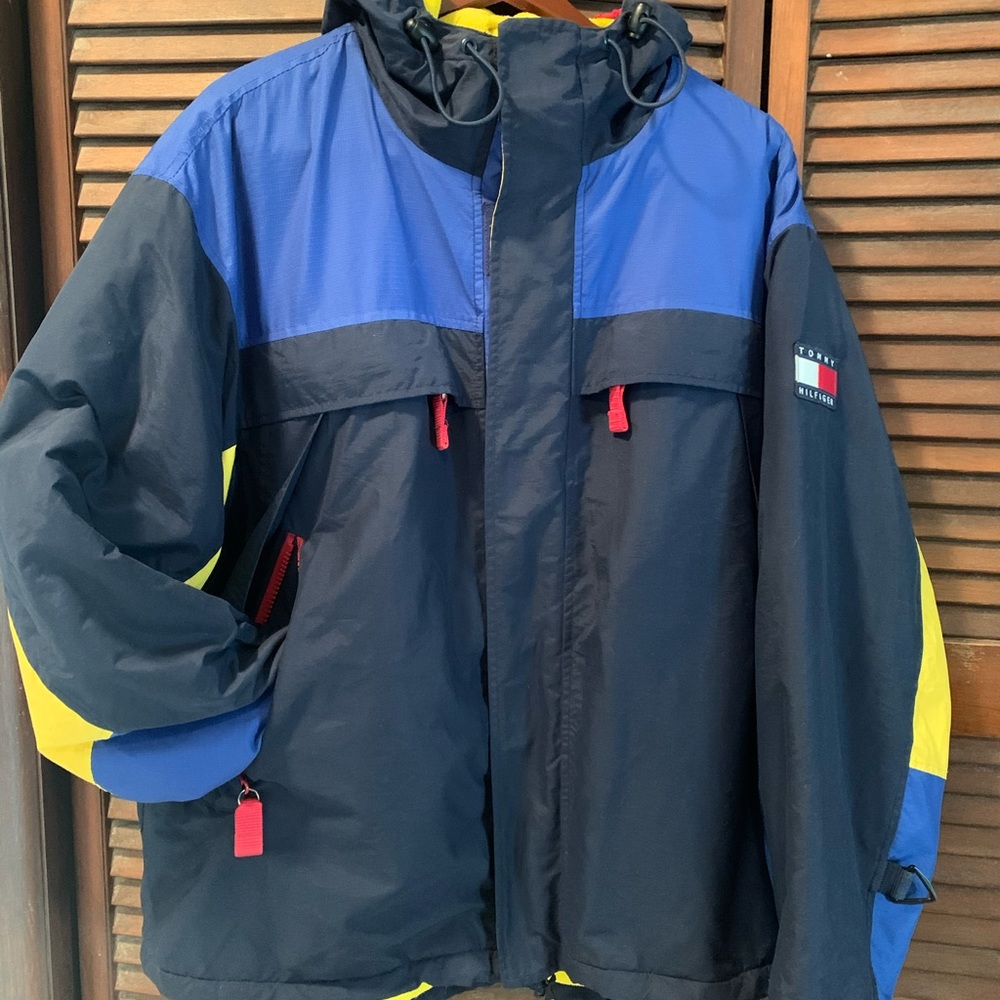 Vintage 90s Tommy Hilfiger windbreaker
